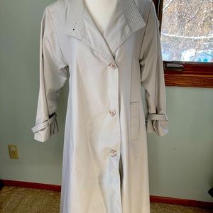 Ladies spring coat